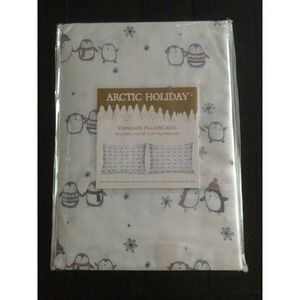 NEW Arctic Holiday Winter Penguins Standard‎ Pillowcases Microfiber (A)